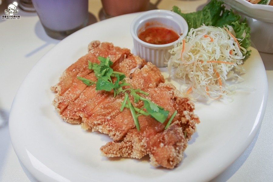 高雄泰式料理 泰式 泰國料理 家樂福 開胃 酸辣