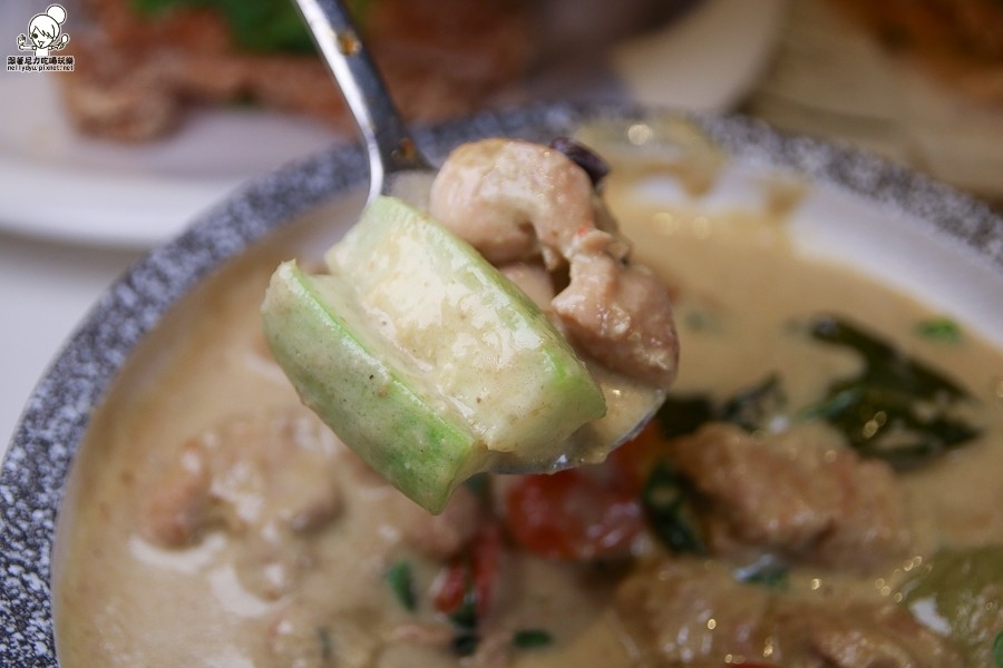 高雄泰式料理 泰式 泰國料理 家樂福 開胃 酸辣