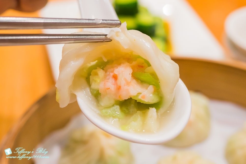 [台北美食]台灣必吃-鼎泰豐/小籠包排骨蛋炒飯及小菜推薦(附菜單)/米其林一星餐廳的點餐攻略