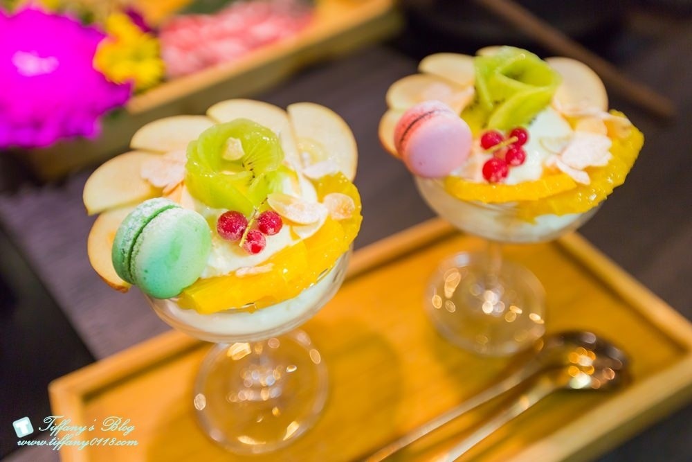 [台中火鍋]鍠樂極上和牛海鮮鍋物/聖誕節套餐限時預定中/台中公益路美食/IG打卡花牆(有免費停車場)