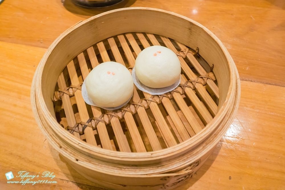 [台北美食]台灣必吃-鼎泰豐/小籠包排骨蛋炒飯及小菜推薦(附菜單)/米其林一星餐廳的點餐攻略