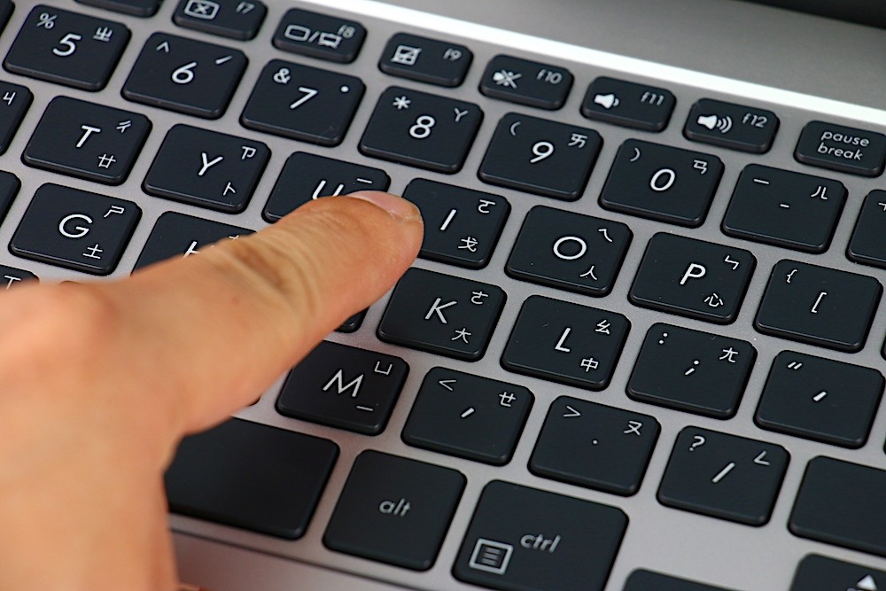 ASUS ZenBook Flip 14