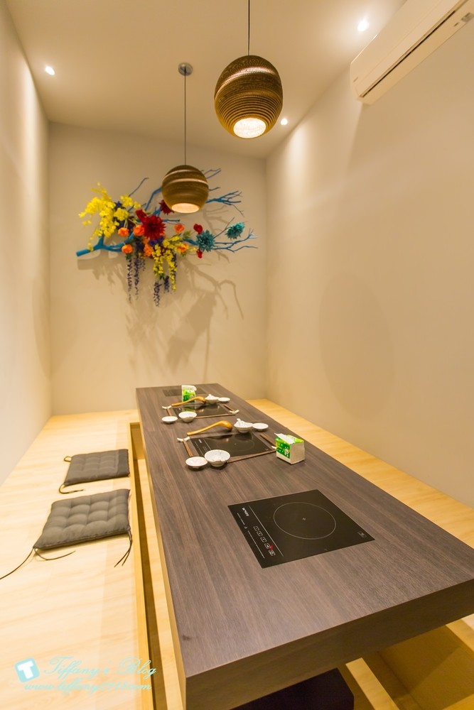 [台中火鍋]鍠樂極上和牛海鮮鍋物/聖誕節套餐限時預定中/台中公益路美食/IG打卡花牆(有免費停車場)