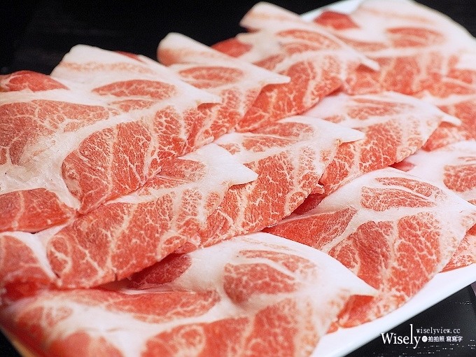 《台北大安。捷運忠孝敦化站》清麻辣：可單人獨享頂級A5日本和牛的麻辣鴛鴦火鍋