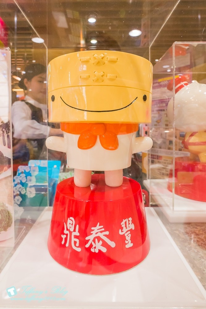 [台北美食]台灣必吃-鼎泰豐/小籠包排骨蛋炒飯及小菜推薦(附菜單)/米其林一星餐廳的點餐攻略