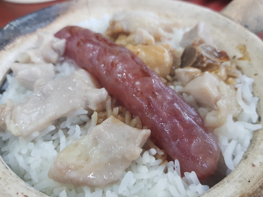 油麻地 廟街 小吃 煲仔飯 與 鴨蛋蠔餅 超美味