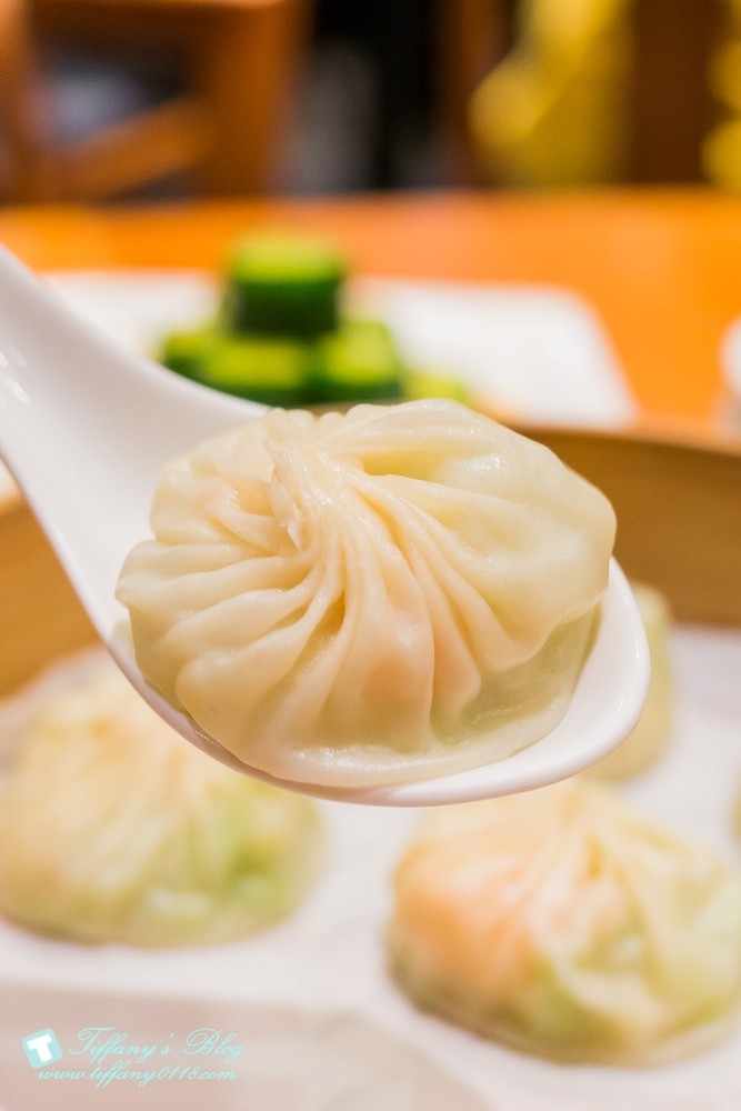 [台北美食]台灣必吃-鼎泰豐/小籠包排骨蛋炒飯及小菜推薦(附菜單)/米其林一星餐廳的點餐攻略