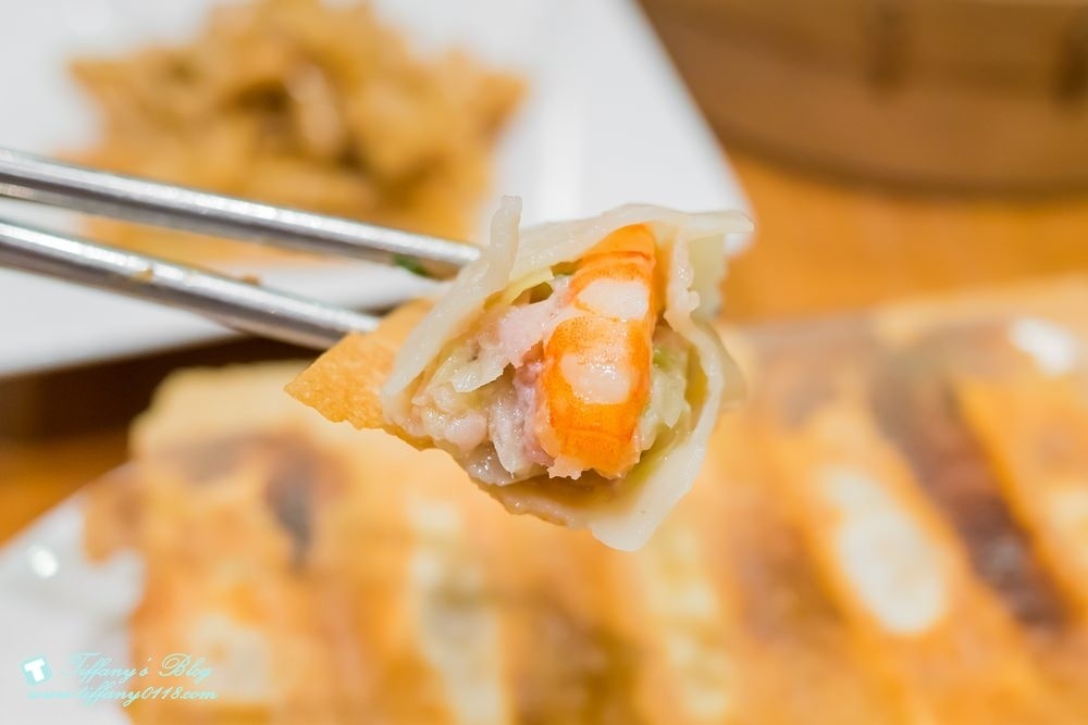 [台北美食]台灣必吃-鼎泰豐/小籠包排骨蛋炒飯及小菜推薦(附菜單)/米其林一星餐廳的點餐攻略