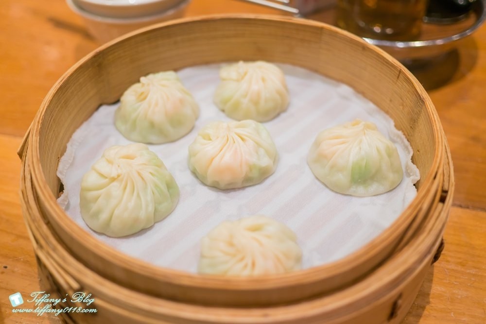 [台北美食]台灣必吃-鼎泰豐/小籠包排骨蛋炒飯及小菜推薦(附菜單)/米其林一星餐廳的點餐攻略