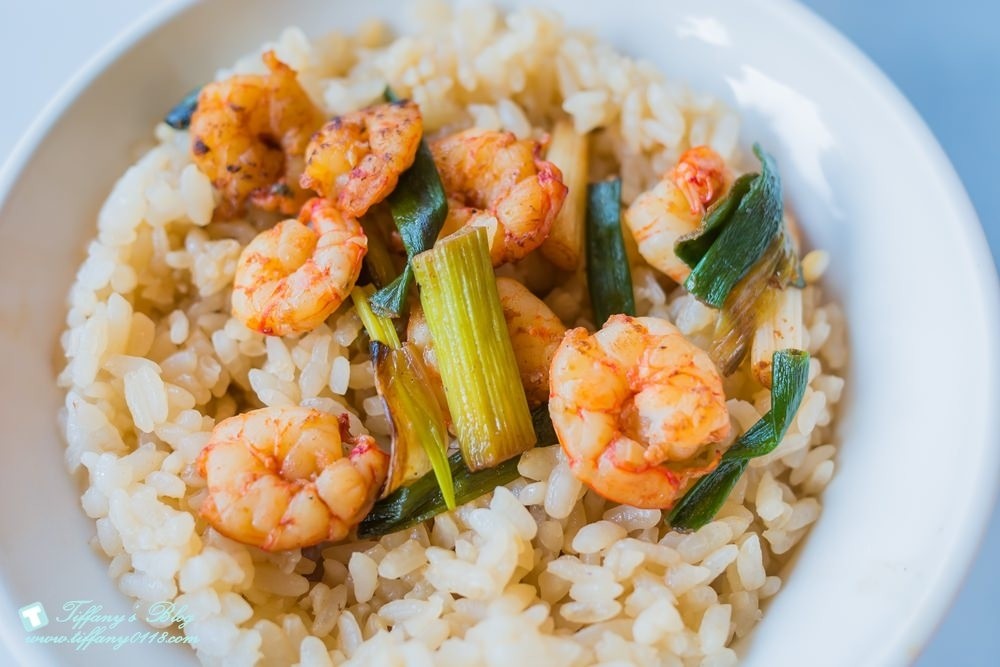 [台南美食]矮仔成蝦仁飯/海安路必吃美食/跟集品蝦仁飯好吃程度不相上下!!