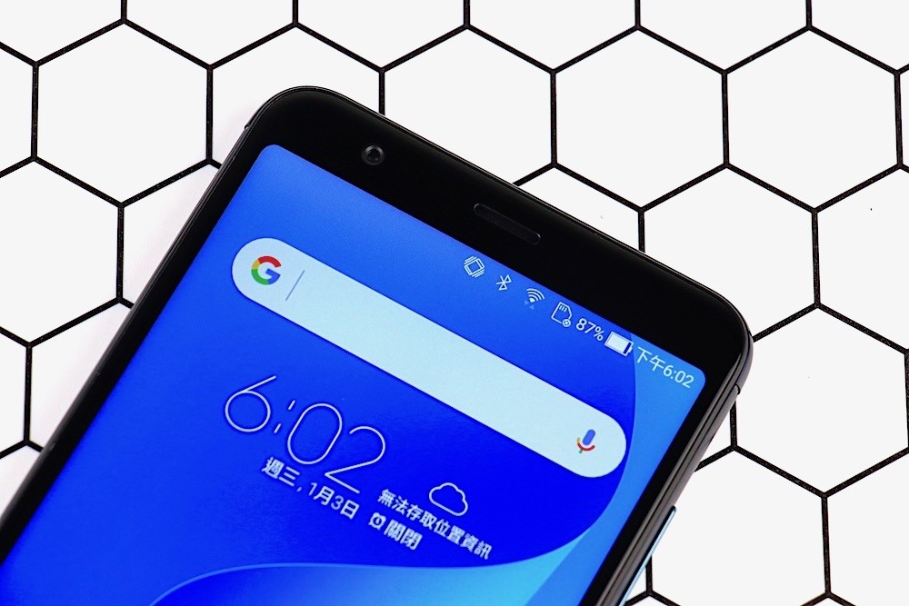 ASUS ZenFone Max Plus (M1)