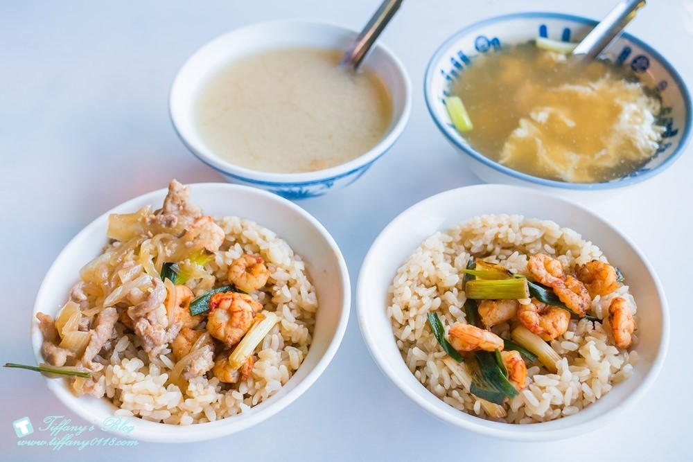 [台南美食]矮仔成蝦仁飯/海安路必吃美食/跟集品蝦仁飯好吃程度不相上下!!