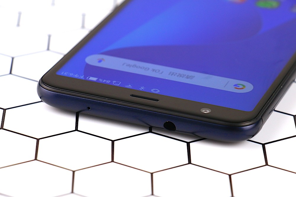 ASUS ZenFone Max Plus (M1)