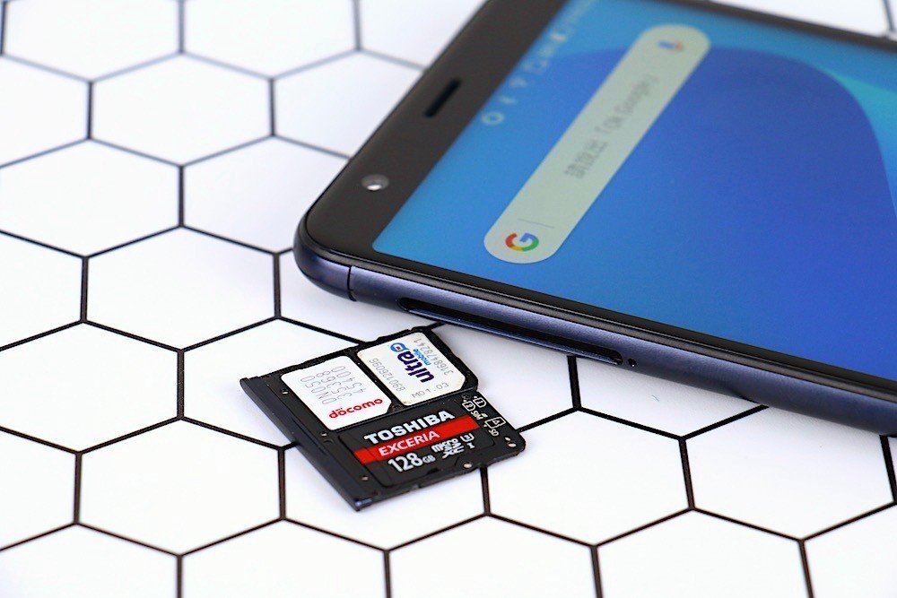 ASUS ZenFone Max Plus (M1)