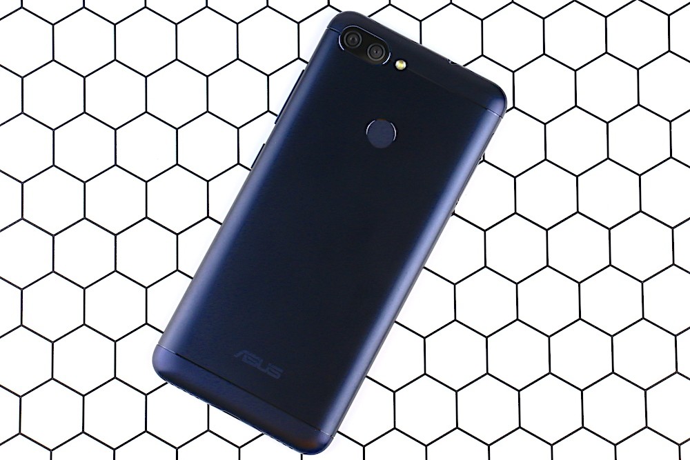 ASUS ZenFone Max Plus (M1)