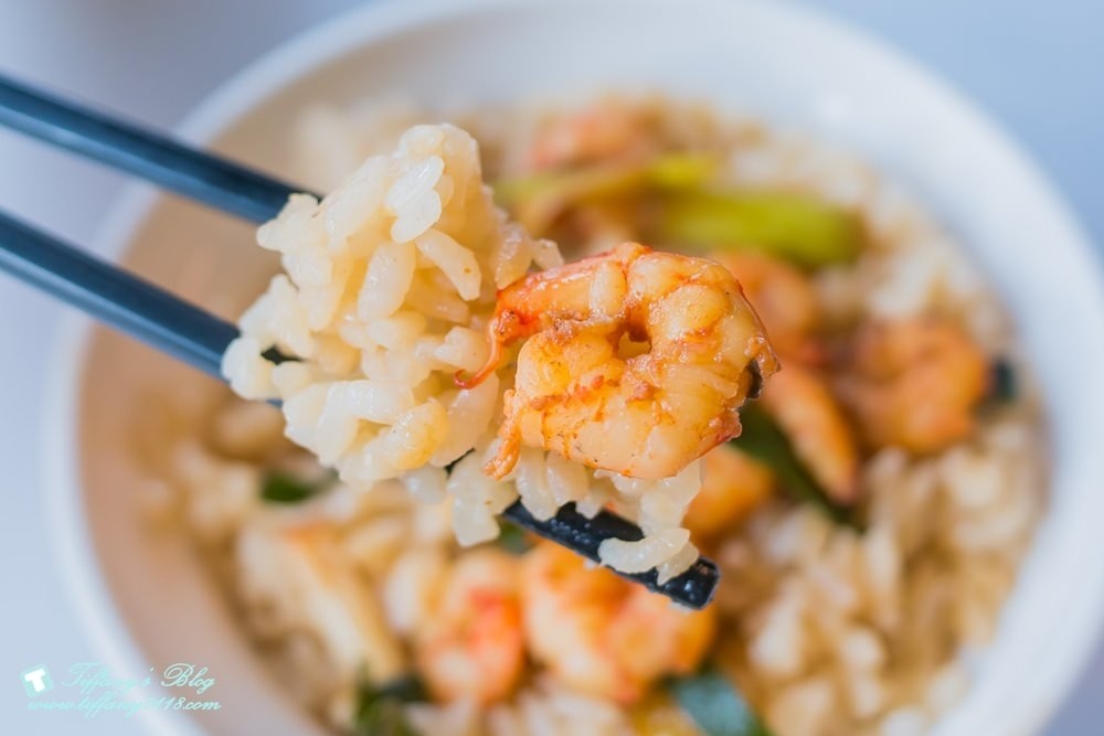 [台南美食]矮仔成蝦仁飯/海安路必吃美食/跟集品蝦仁飯好吃程度不相上下!!
