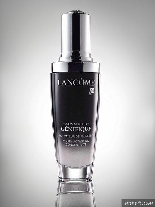 梅問題－「手機商品攝影-16」用手機也能拍出如雜誌般質感的蘭蔻小黑瓶