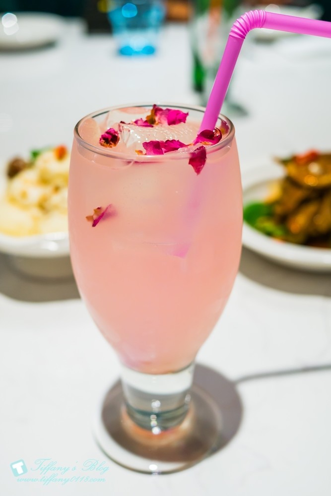 [台北美食]唐點小聚/好吃又好拍的網美系療癒港點/乒乓球桌變身餐桌(附菜單)