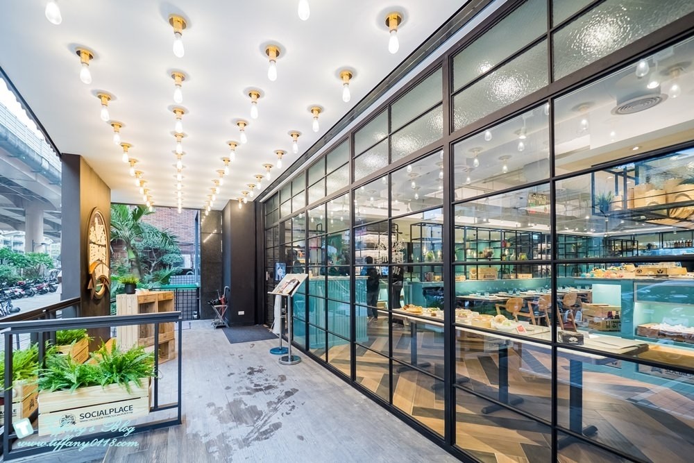 [台北美食]唐點小聚/好吃又好拍的網美系療癒港點/乒乓球桌變身餐桌(附菜單)