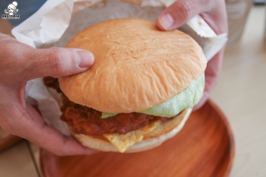 早安公雞 早餐 高雄美食 高雄必吃 早午餐 老麵 老麵糰 學生 校園美食