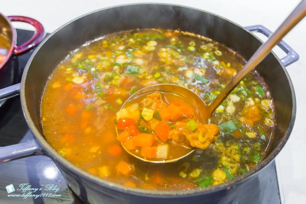 [台北美食]寒舍艾美酒店。探索廚房Buffet自助餐廳/推薦台北必吃的吃到飽餐廳/食尚Buffet月活動