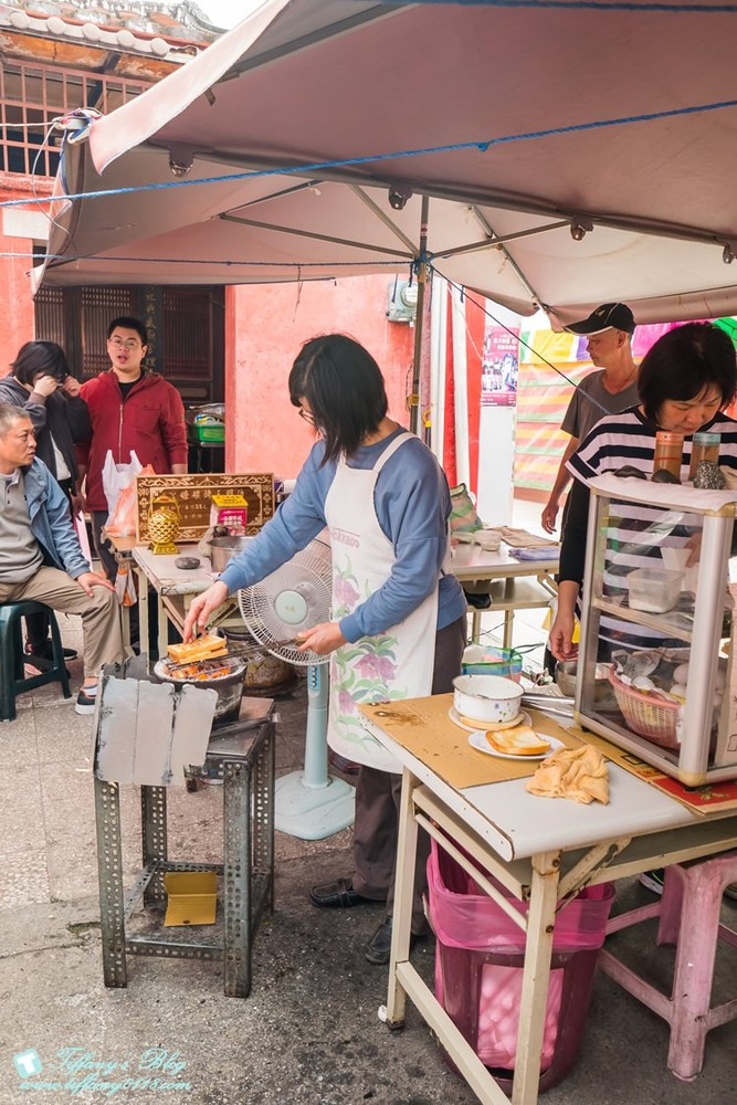 [台南美食]阿嬤碳烤三明治/赤嵌樓旁的祀典武廟必吃美食/台南中西區美食