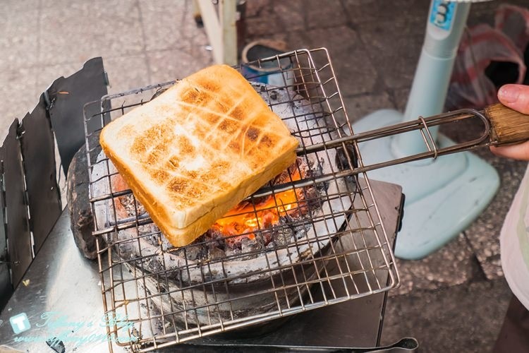 [台南美食]阿嬤碳烤三明治/赤嵌樓旁的祀典武廟必吃美食/台南中西區美食