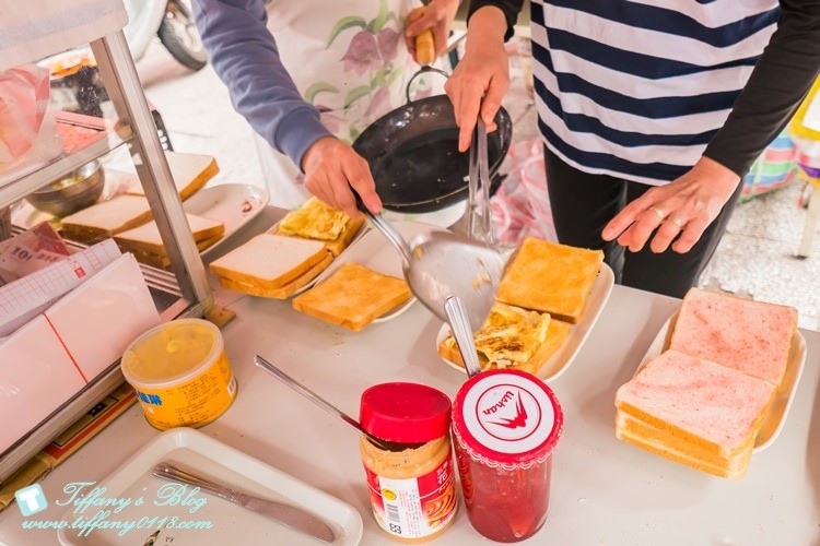 [台南美食]阿嬤碳烤三明治/赤嵌樓旁的祀典武廟必吃美食/台南中西區美食