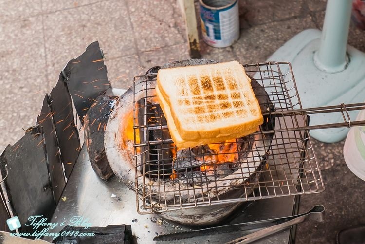 [台南美食]阿嬤碳烤三明治/赤嵌樓旁的祀典武廟必吃美食/台南中西區美食