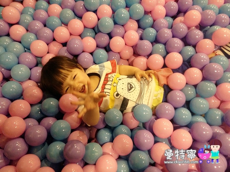 一品活蝦~創新特色泰國蝦料理~親子大空間餐廳