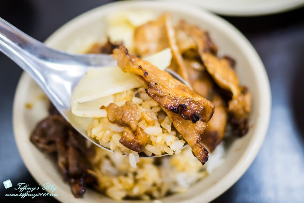 [高雄美食]阿霞燒肉飯/高雄在地人推薦必吃的燒肉飯老店