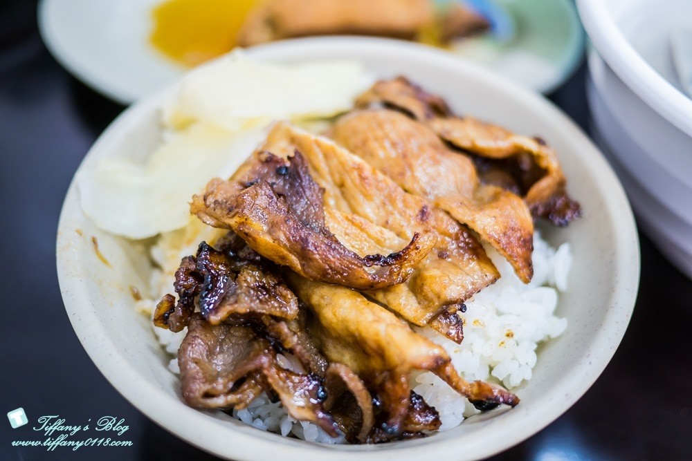 [高雄美食]阿霞燒肉飯/高雄在地人推薦必吃的燒肉飯老店
