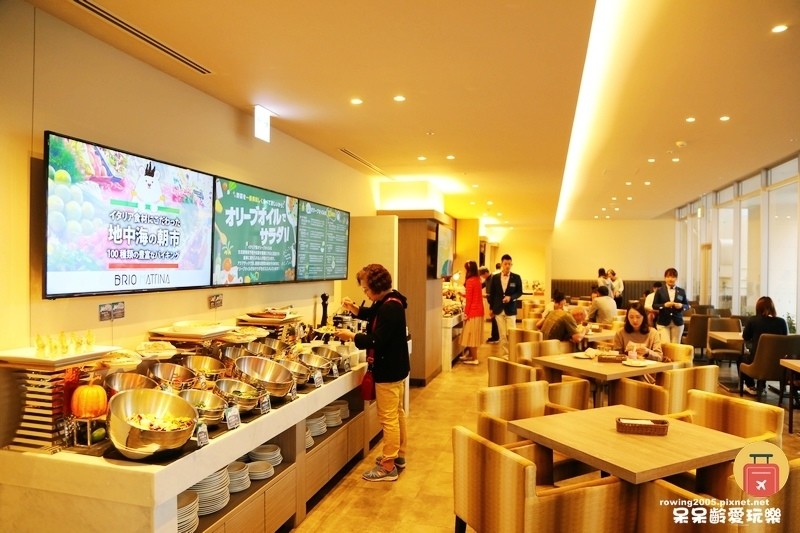 《日本沖繩。宿》 WBF水之都那霸酒店Hotel Aqua Citta Naha by WBF 市區最新的無邊際泳池 奢華的義式精緻早餐