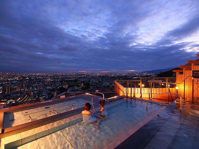 【大阪 箕面飯店】箕面溫泉觀光飯店．日歸溫泉推薦，看完瀑布後最佳舒緩行程 @就愛去日本｜右上的世界食旅