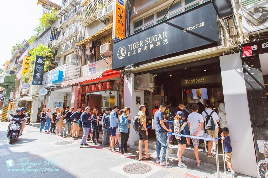 [美食]老虎堂Tigersugar士林大北店/台中人氣黑糖珍奶/IG打卡熱點(附完整菜單)
