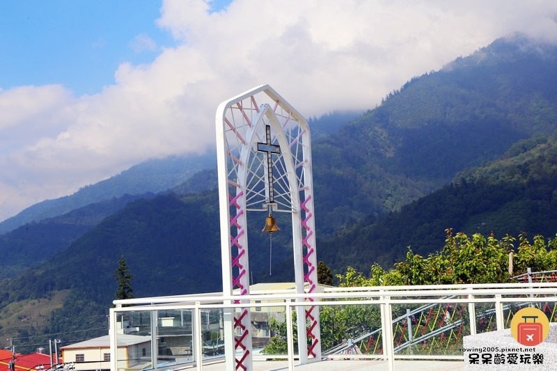 《台中。遊》 梨山耶穌堂 海拔最高的教堂 超美超夢幻的證婚台