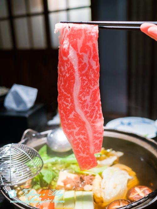 [台北火鍋]囍聚精緻鍋物/現流海鮮頂級食材環境清幽/近國父紀念館捷運站(附完整菜單)