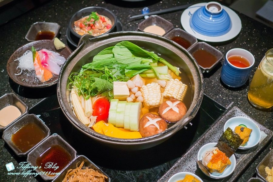 [台北火鍋]囍聚精緻鍋物/現流海鮮頂級食材環境清幽/近國父紀念館捷運站(附完整菜單)