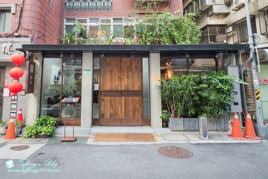 [台北火鍋]囍聚精緻鍋物/現流海鮮頂級食材環境清幽/近國父紀念館捷運站(附完整菜單)