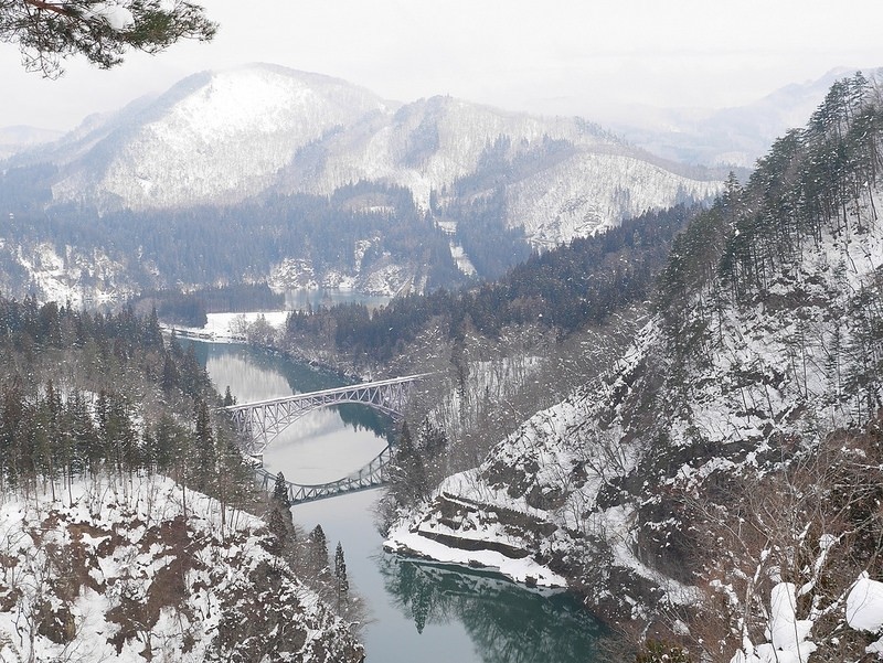 【福島旅遊】只見線第一鐵橋：鐵道冬雪絕景（含交通攻略＋雪地必備好用聖品潤膚霜推薦） @就愛去日本 - 右上的世界食旅