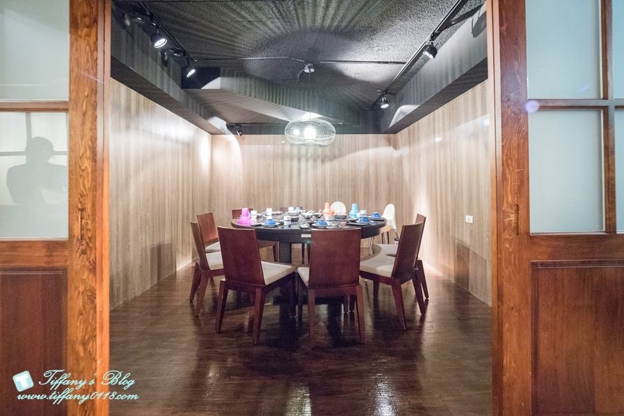 [台北火鍋]囍聚精緻鍋物/現流海鮮頂級食材環境清幽/近國父紀念館捷運站(附完整菜單)