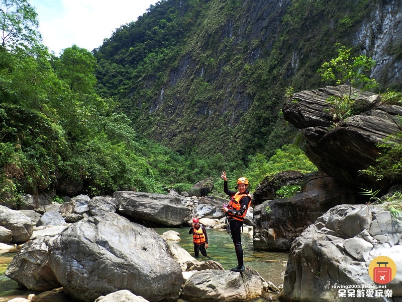 《花蓮。遊》夏天就是要玩水 狂人出動溯溪 三棧北溪整日行程
