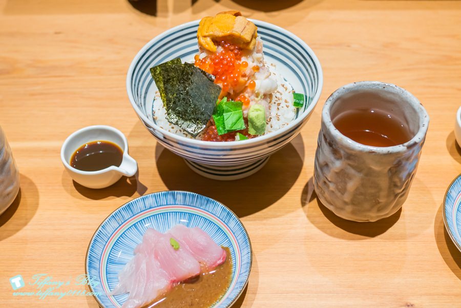 [台北美食]日本橋海鮮丼つじ半 Tsujihan/東京必吃排隊海鮮丼/捷運市政府站(附完整吃法影片)