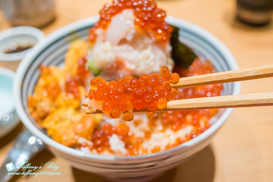[台北美食]日本橋海鮮丼つじ半 Tsujihan/東京必吃排隊海鮮丼/捷運市政府站(附完整吃法影片)