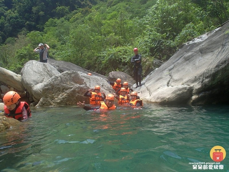 《花蓮。遊》夏天就是要玩水 狂人出動溯溪 三棧北溪整日行程