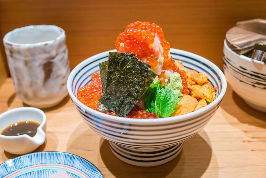 [台北美食]日本橋海鮮丼つじ半 Tsujihan/東京必吃排隊海鮮丼/捷運市政府站(附完整吃法影片)