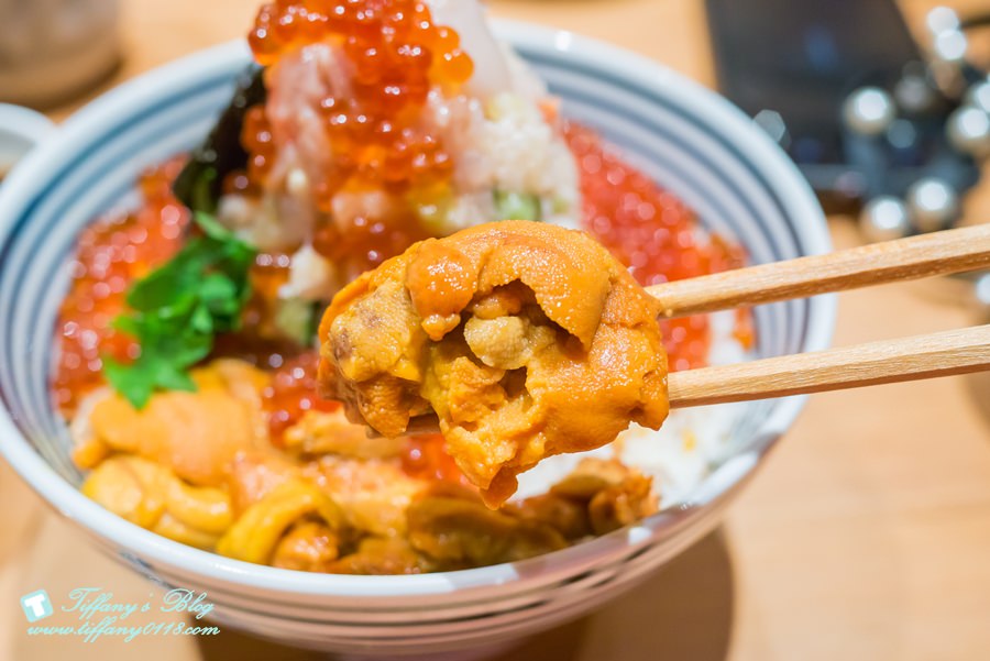 [台北美食]日本橋海鮮丼つじ半 Tsujihan/東京必吃排隊海鮮丼/捷運市政府站(附完整吃法影片)