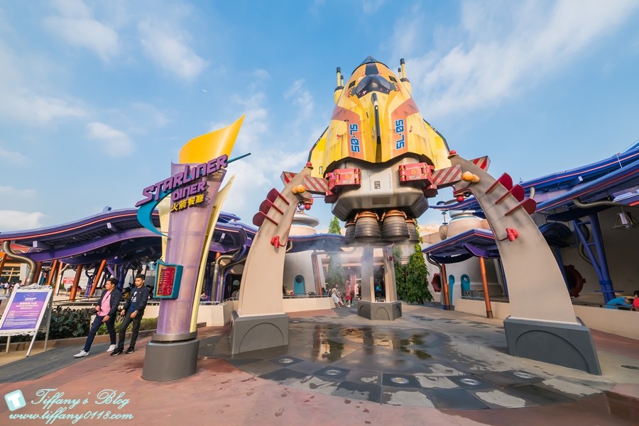 2018香港迪士尼樂園全攻略/一個人如何玩遍迪士尼的熱門設施/下載APP超好用