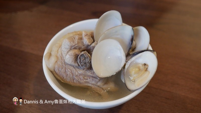 《新竹竹北聚餐推薦餐廳》一品活蝦竹北旗艦店。現撈泰國蝦美食餐廳。下班約會聚餐好去處。還有超大親子空間設計︱（影片）