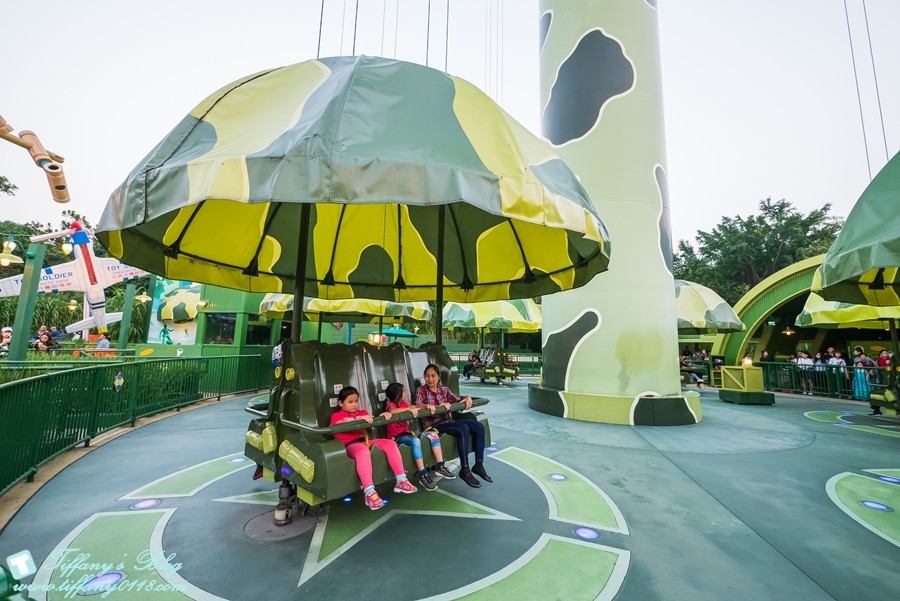 2018香港迪士尼樂園全攻略/一個人如何玩遍迪士尼的熱門設施/下載APP超好用